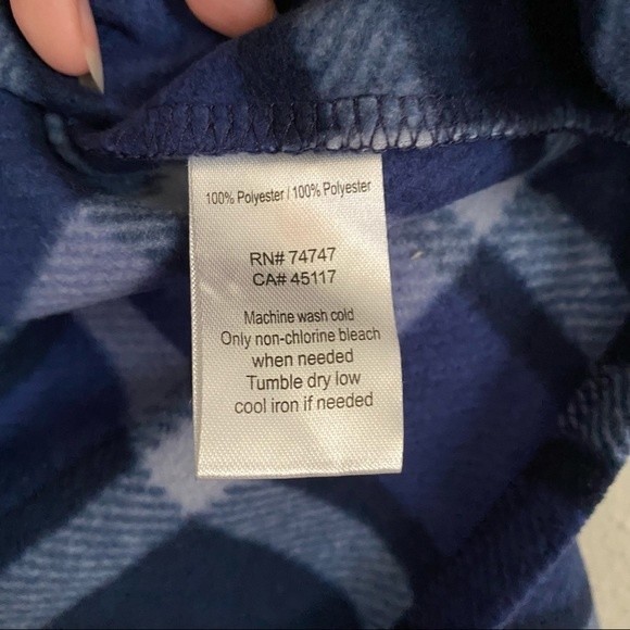 Natural Reflections Pullover - Picture 3 of 4